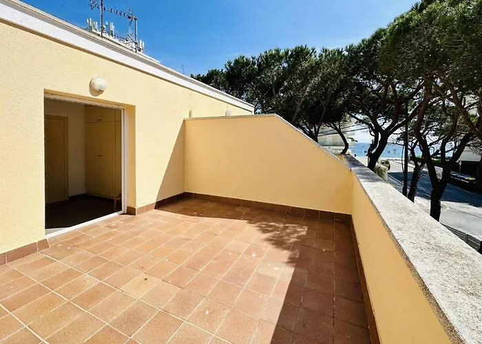 Brisa Costabravasi Tatil Evi *